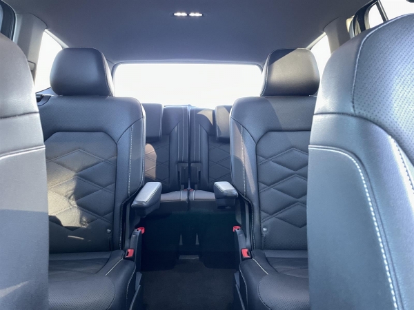 Slideshow Image - 